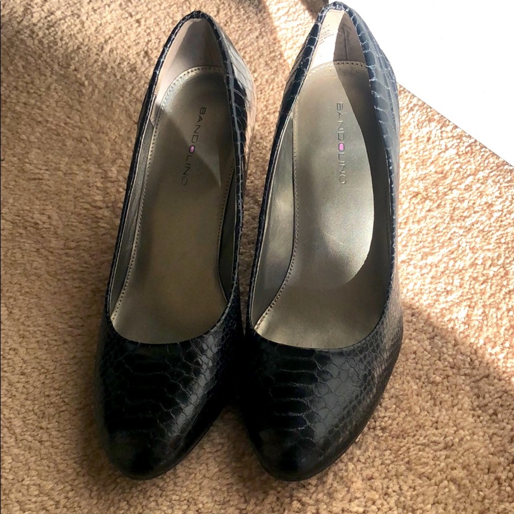 Bandolino wedges